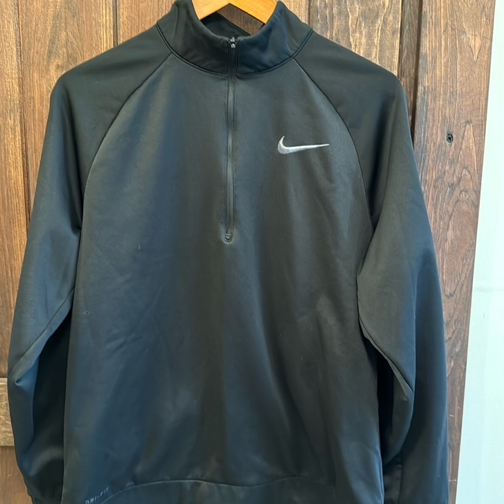 Men's black Nike Dri-fit 1/2 Zip pullover Size Large